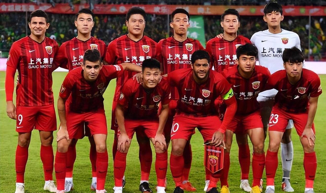 雷速-包含上港队在比赛中配合默契，有效掌控场上局势赢得比赛的词条