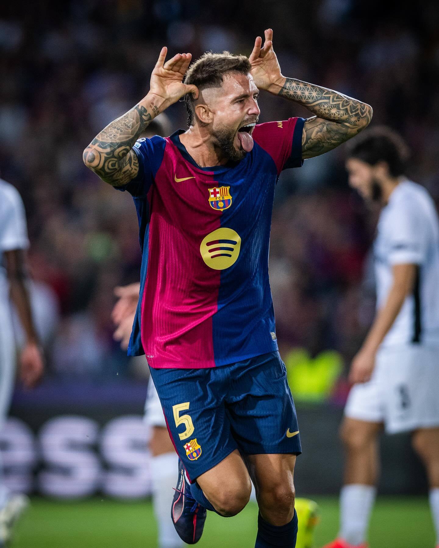 切尔西逆转阿森纳，莱万惊艳世界的简单介绍