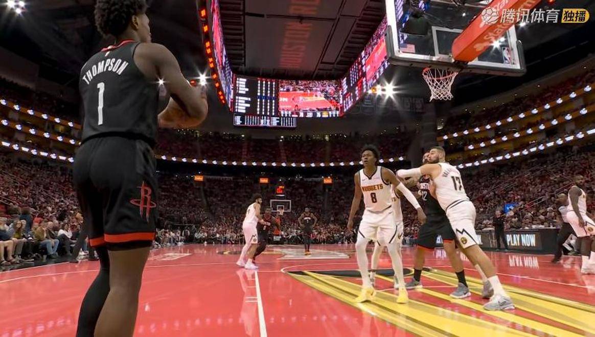 骑士险胜掘金，布克状态火热的简单介绍