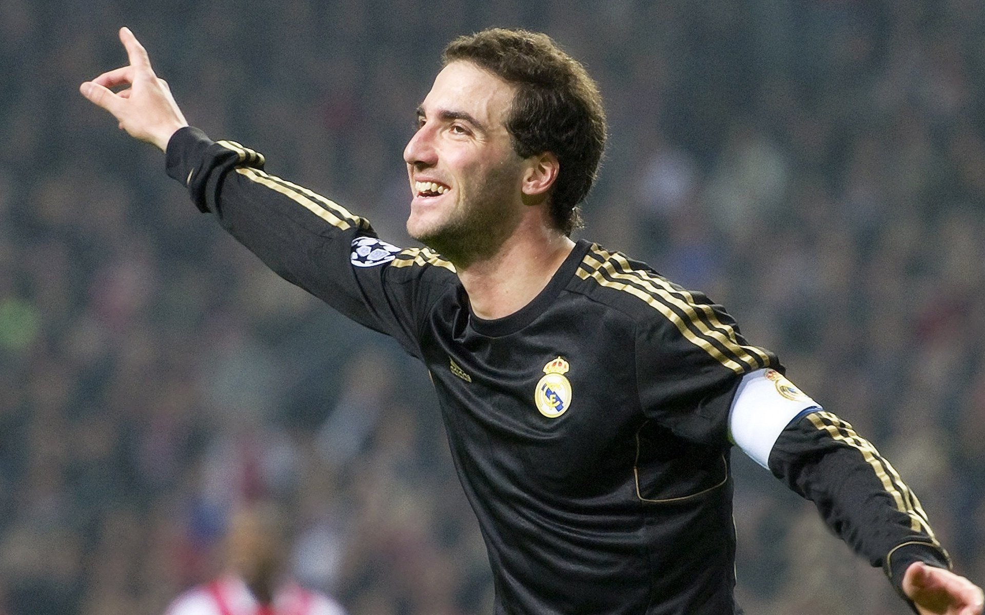 弗拉霍维奇，当F1引擎的尖啸，遇见足球的惊鸿